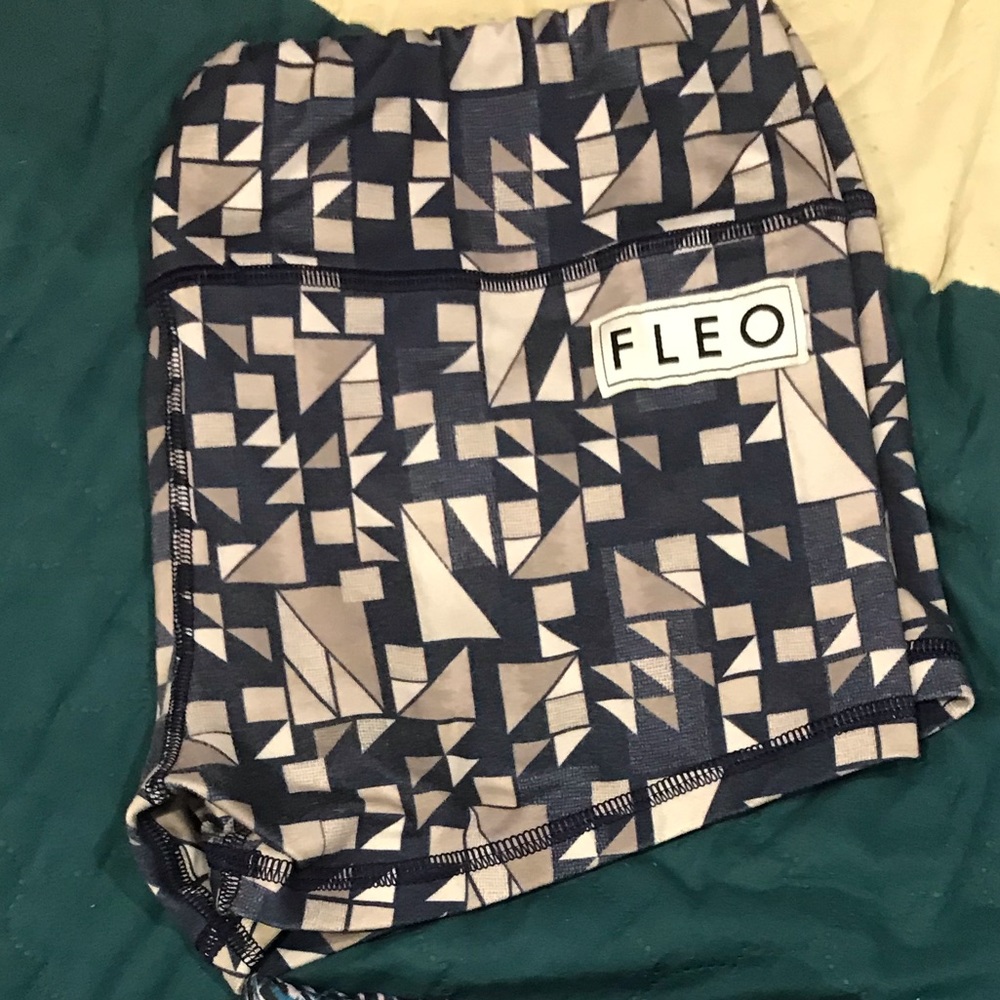 Fleo tech triangle L